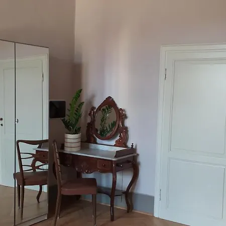 Desiderio Apartment *